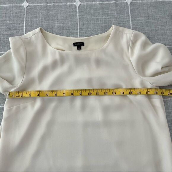 Talbots White Scalloped Back Top Size Small - Picture 6 of 7